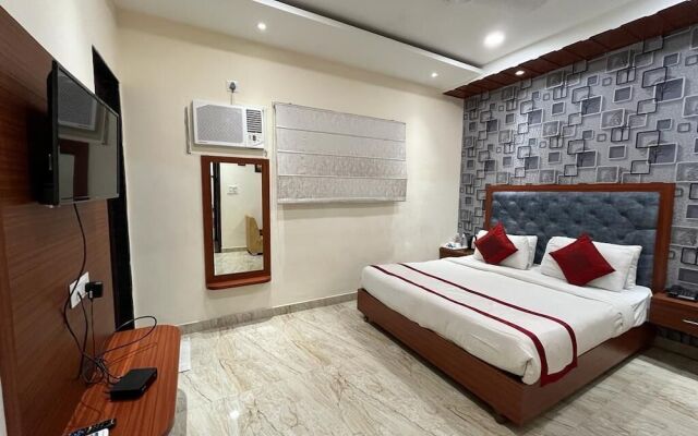 Hotel SV Grand Varanasi