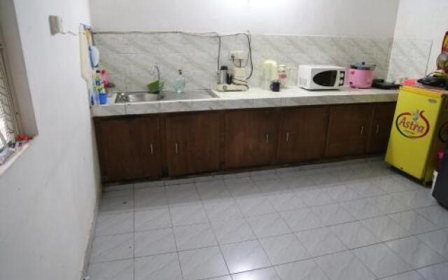New Negombo Beach Hostel