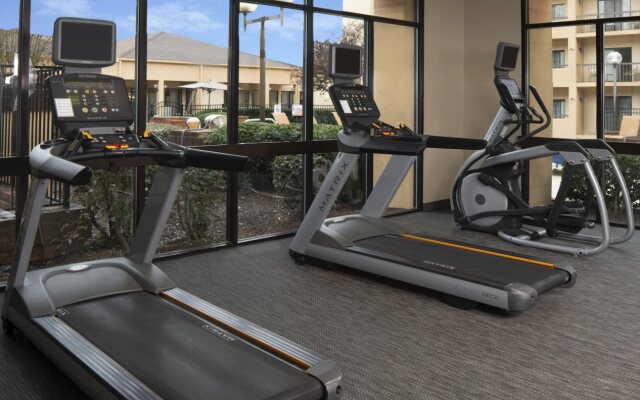 Courtyard by Marriott Nashville Airport