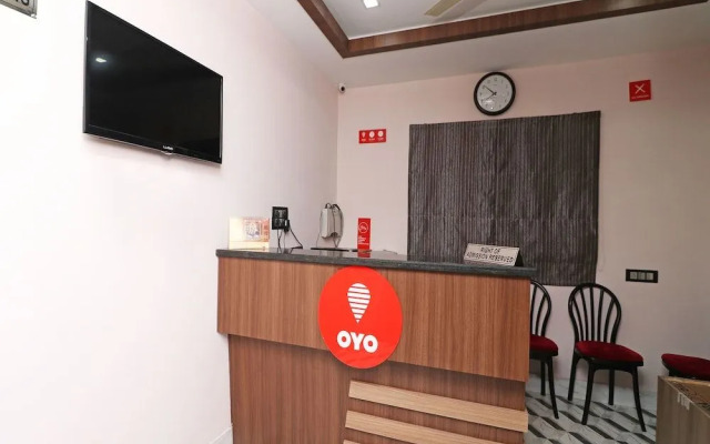 OYO 11723 Hotel Barney Grand