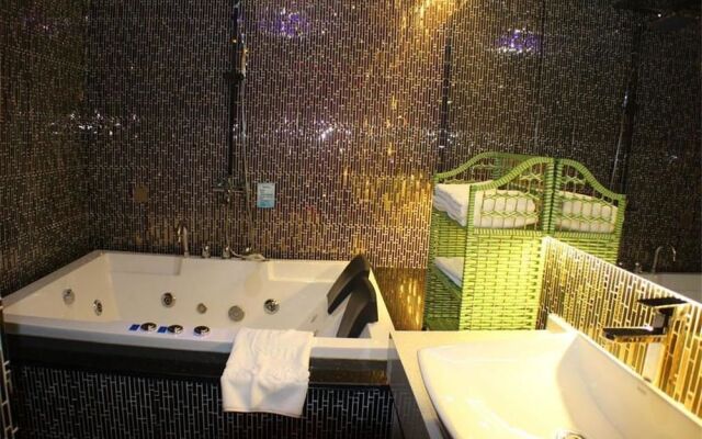 Aisen Theme Hotel