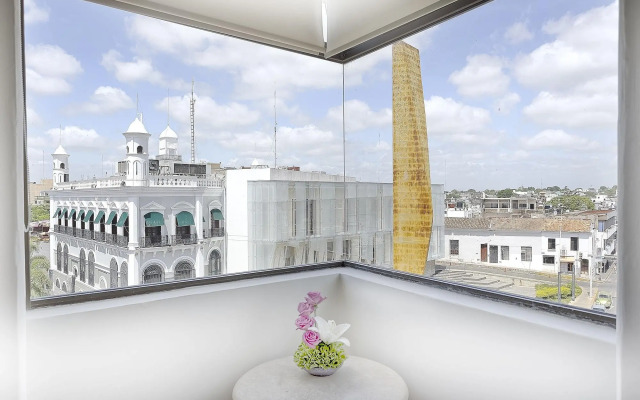 Olmeca Plaza Urban Express Hotel