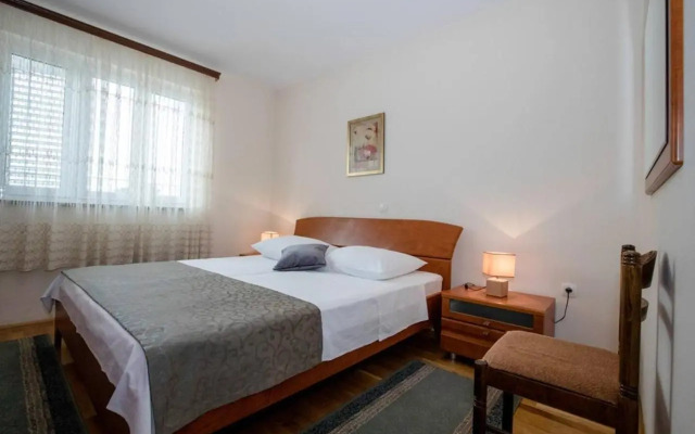 Apartments Dionis