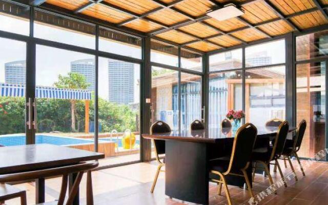 Yishan Lanwan Holiday Apartment (Hailing Island Poly Shili Yintan)