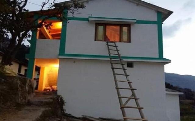 Bursol Homestay by StayApart