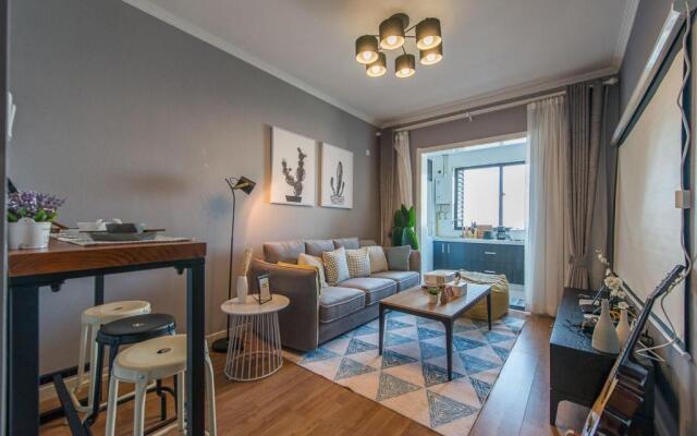 Xi'an Yanta·Yongning Gate· Locals Apartment 00135090