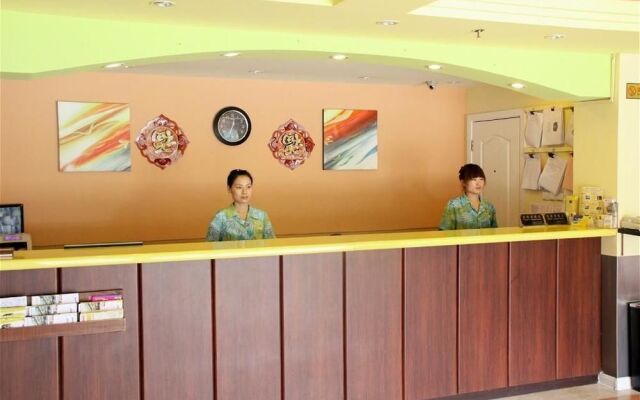 Homeinn Selected Hotel (Shanghai Yanggao Middle Road Lantian Road Subway Station)
