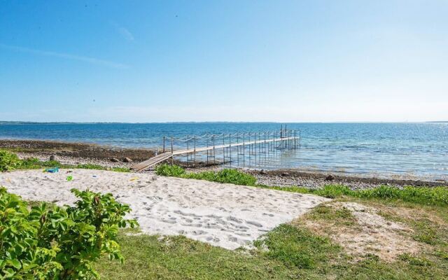 6 Person Holiday Home in Ronde