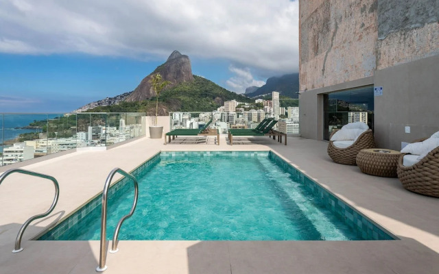 (902-A) Apartamento com Suíte no Coração Leblon