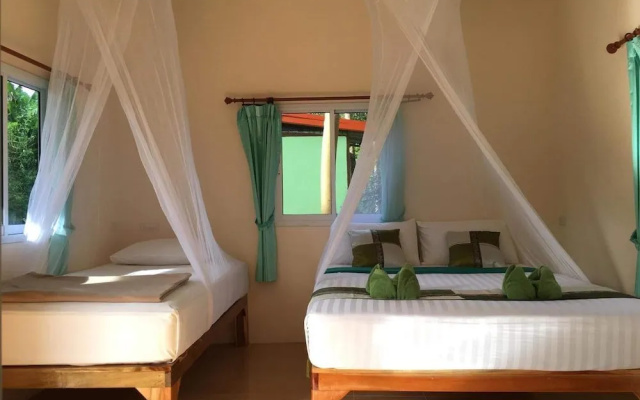 Khaosok Bamboo Huts Resort