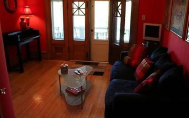 M&M Victorian Bed and Breakfast