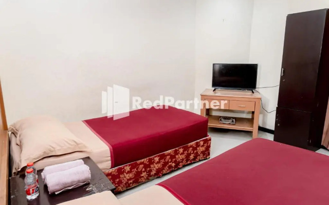 Reddoorz Plus @ Jl Kh Wahid Hasyim Medan