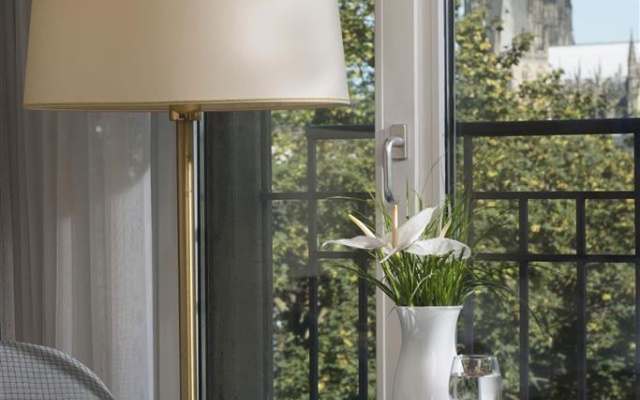 Maritim Hotel Köln - Image 7