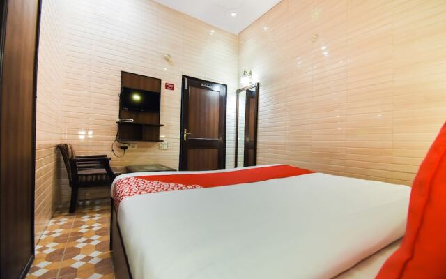 OYO 4430 Hotel Holy city