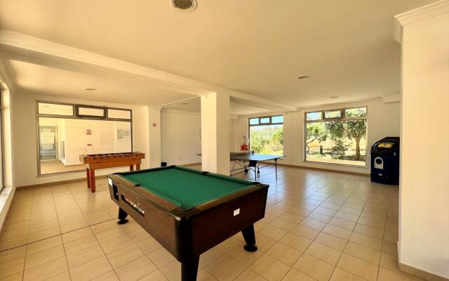 Albufeira Terrace With Pool by Homing
