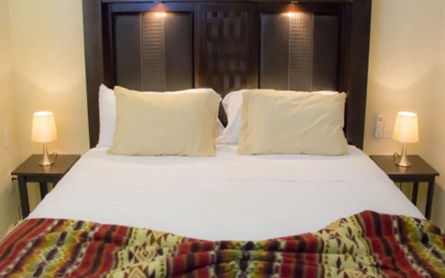 Luxury Condo V177 Romantic Zone