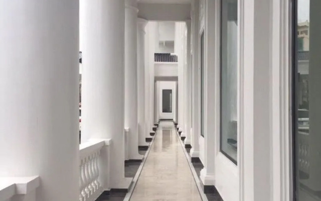 Hoa Lu Hotel