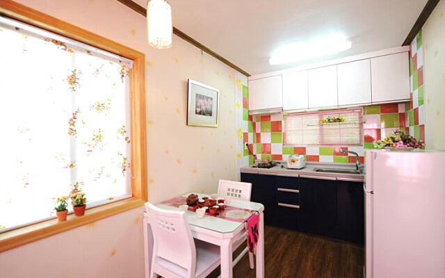 Ganghwa Hanwooldasom Pension