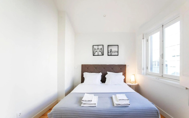 LovelyStay - Cozy 1BR in Santa Catarina w/ Balcony