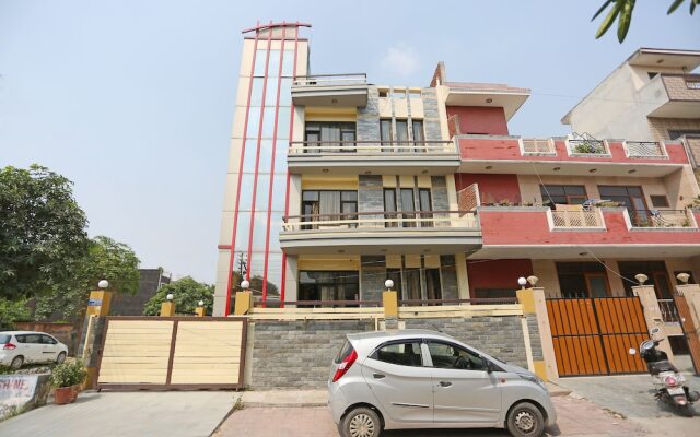 OYO 9601 Hotel Sunshine Residency Castle