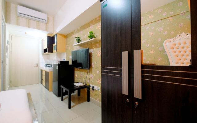 Comfy Studio Apartment at Springlake Summarecon Bekasi