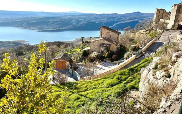 Stylish Umbrian Apartment Garden Pool nr Orvieto