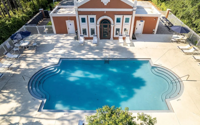 Seaside Serenity 5 Bedroom Home