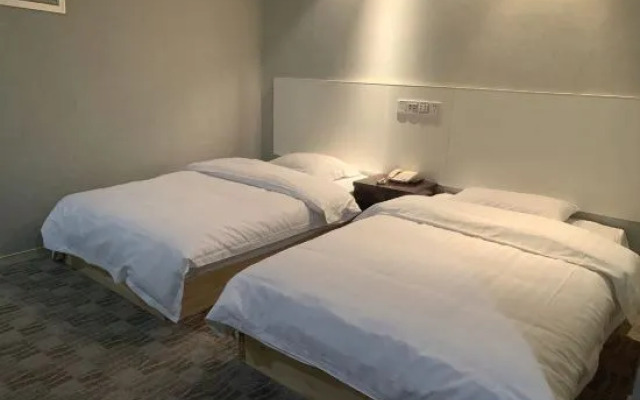 Super 8 Hotel (Hangzhou Binkang Road Subway Station)