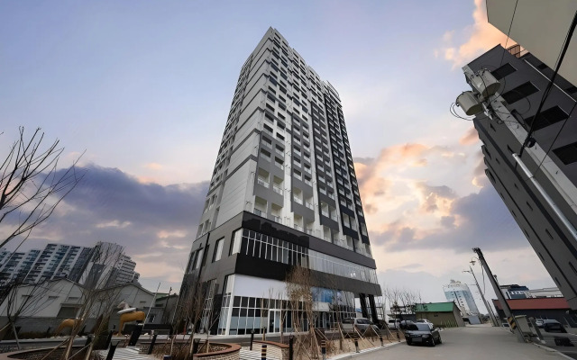 Urbanstay Sokcho Deungdae Beach