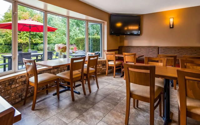 Best Western Sicamous Inn