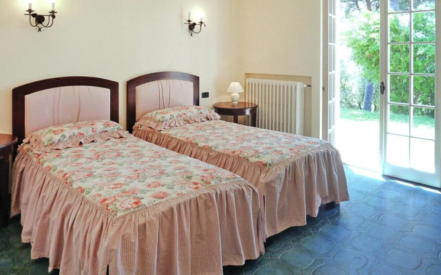 Villa in Rio Nell Elba With Pool