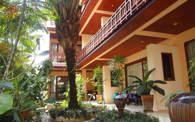 Summer Inn