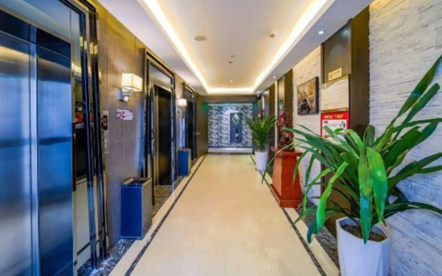 Minos Hotel