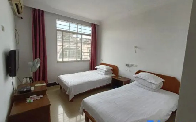 Xing'an Fengyuanchun Hotel
