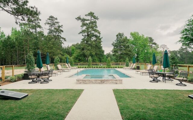 The Historic Hill House and Farm