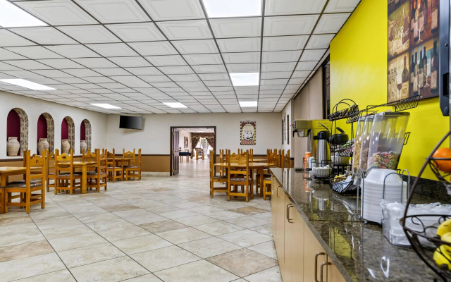 Econo Lodge Carlsbad Caverns Area