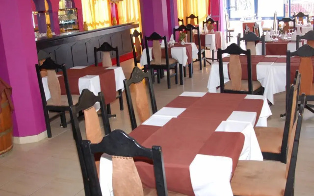 Mabrouk Hotel And Suites