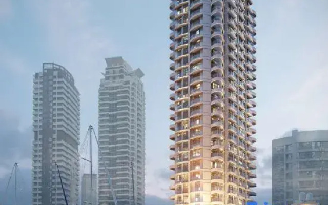Dubai Marina Walk Gem Modern Apt with Pool & Gym access, Steps to Beach & Metro