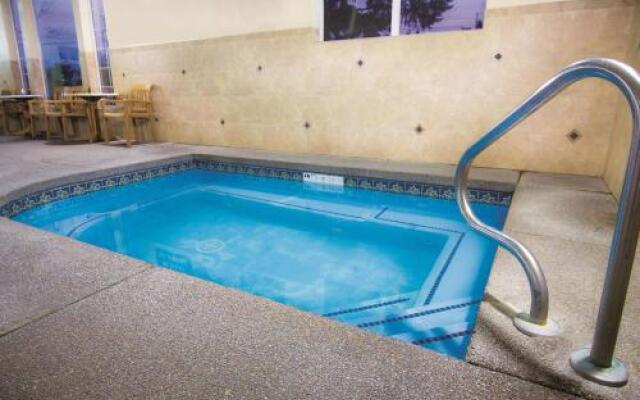 Best Western Plus Kalispell/Glacier Park West Hotel & Suites