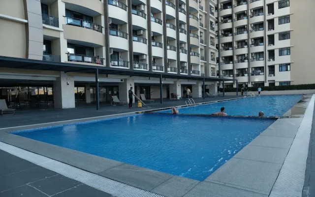 Golden Seagulls Hotel