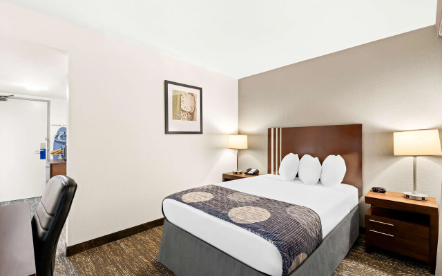 Best Western Yacht Harbor Hotel