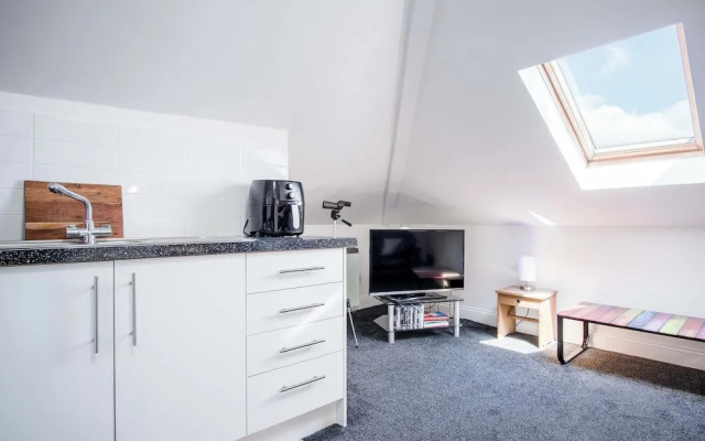 Rooftops - 1 Bedroom Apartment - Tenby