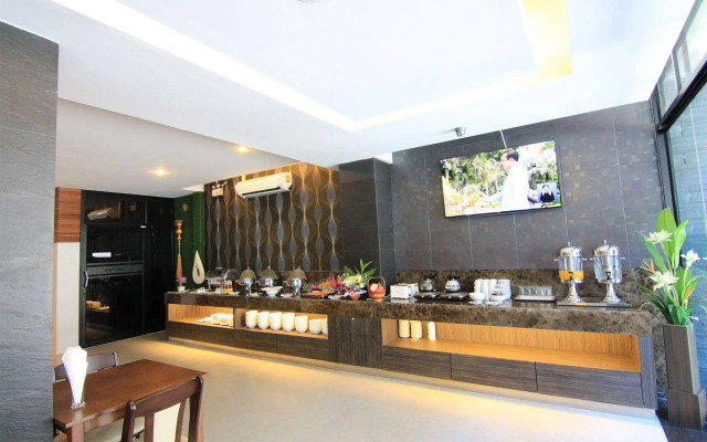 Inn residence serviced suites