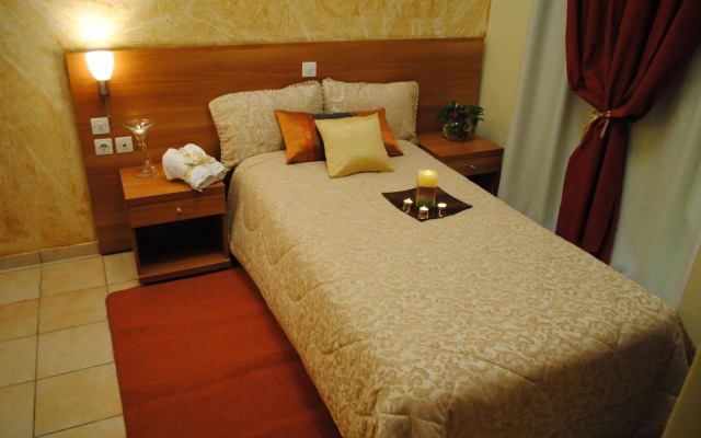 Glaros Hotel
