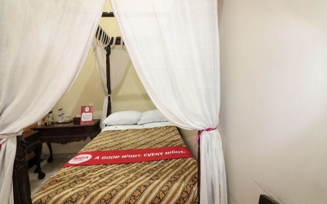 NIDA Rooms Padma 23 Monjali Jogja at Guest House Ndalem Padma Asri – Guest Rooms – Sleman