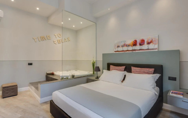 Cherubini Palace Thematic Apartment