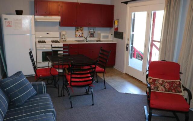 Boundary Waters Resort & Marina