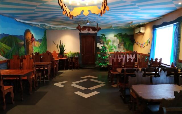 Отель «Лира»