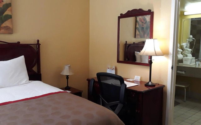 Ramada by Wyndham Temple Terrace/Tampa North