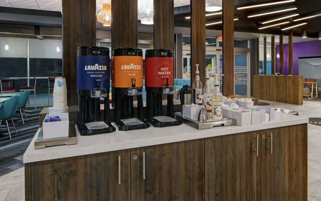 Tru by Hilton Austin Airport, TX